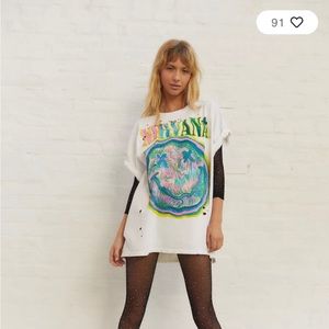 Urban Outfitters L/XL DISTRESSED Nirvana tshirt